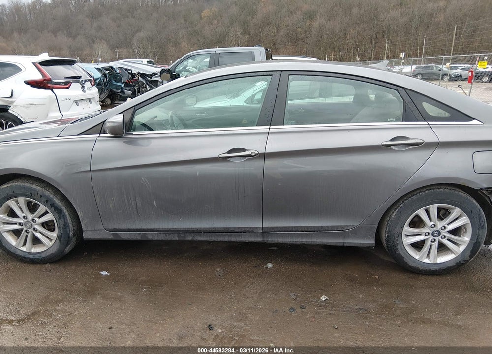 2011 HYUNDAI SONATA GLS VIN: 5NPEB4AC1BH297219