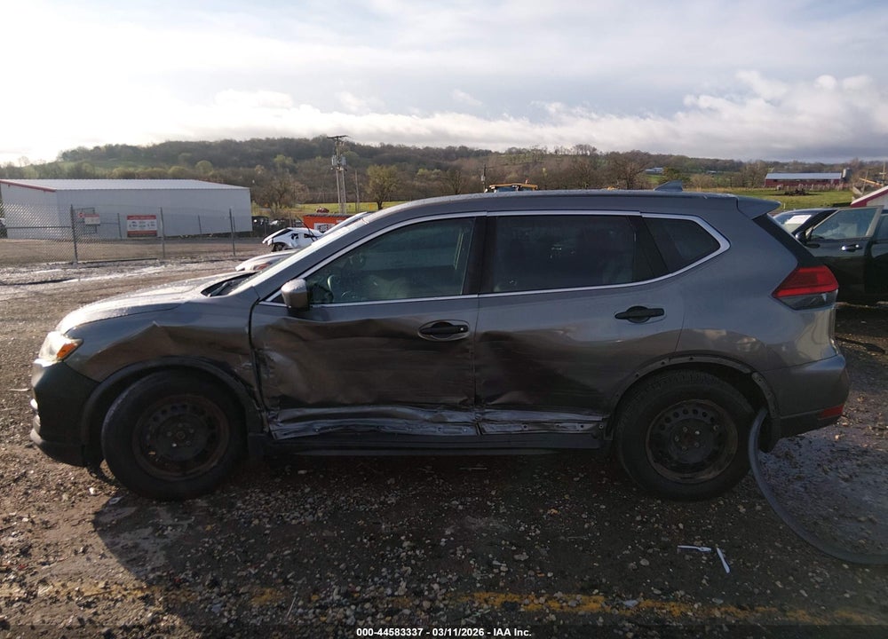 2017 NISSAN ROGUE S VIN: JN8AT2MT8HW382786