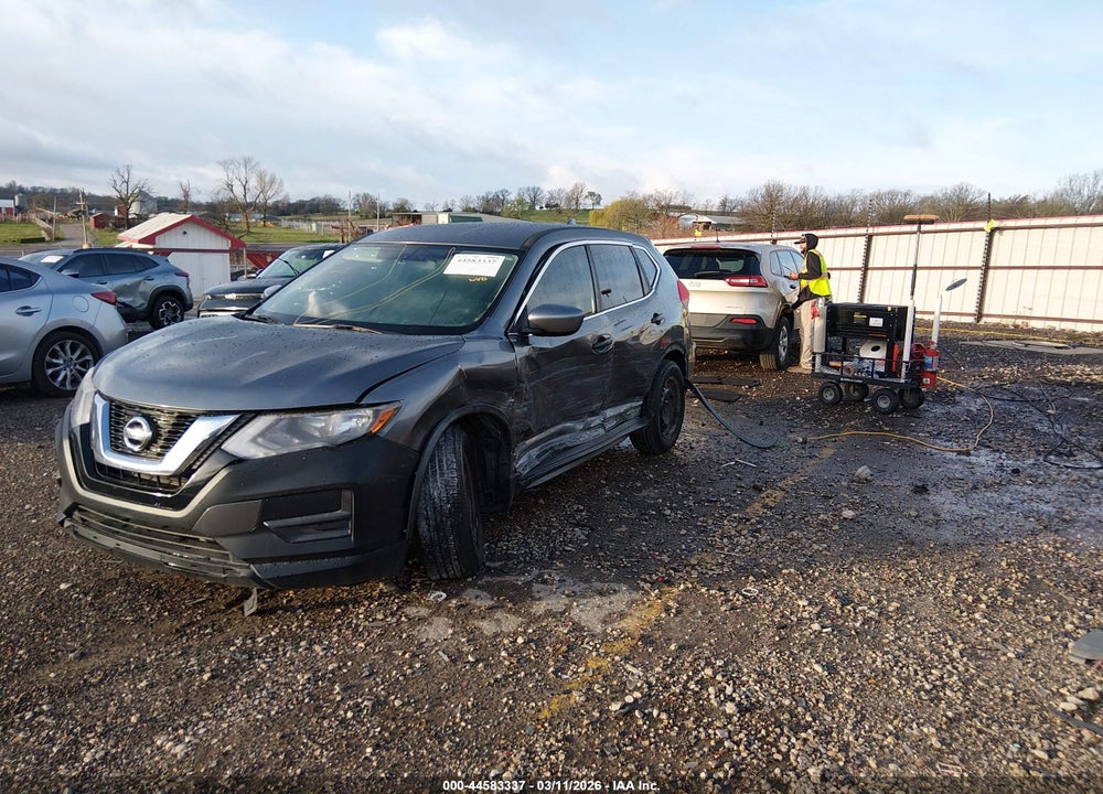 2017 NISSAN ROGUE S VIN: JN8AT2MT8HW382786