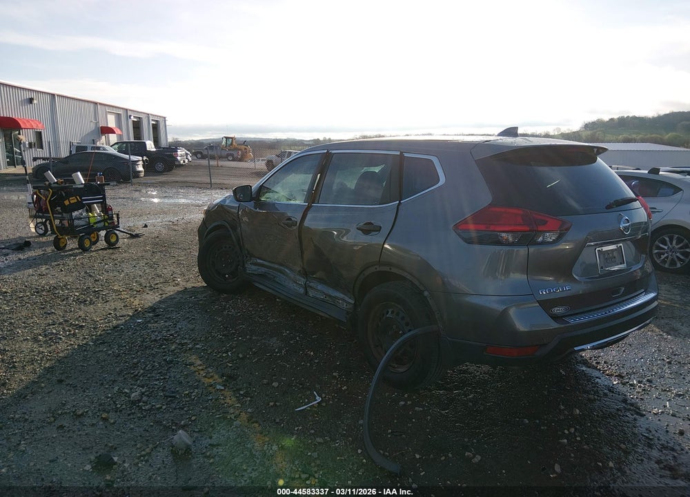 2017 NISSAN ROGUE S VIN: JN8AT2MT8HW382786