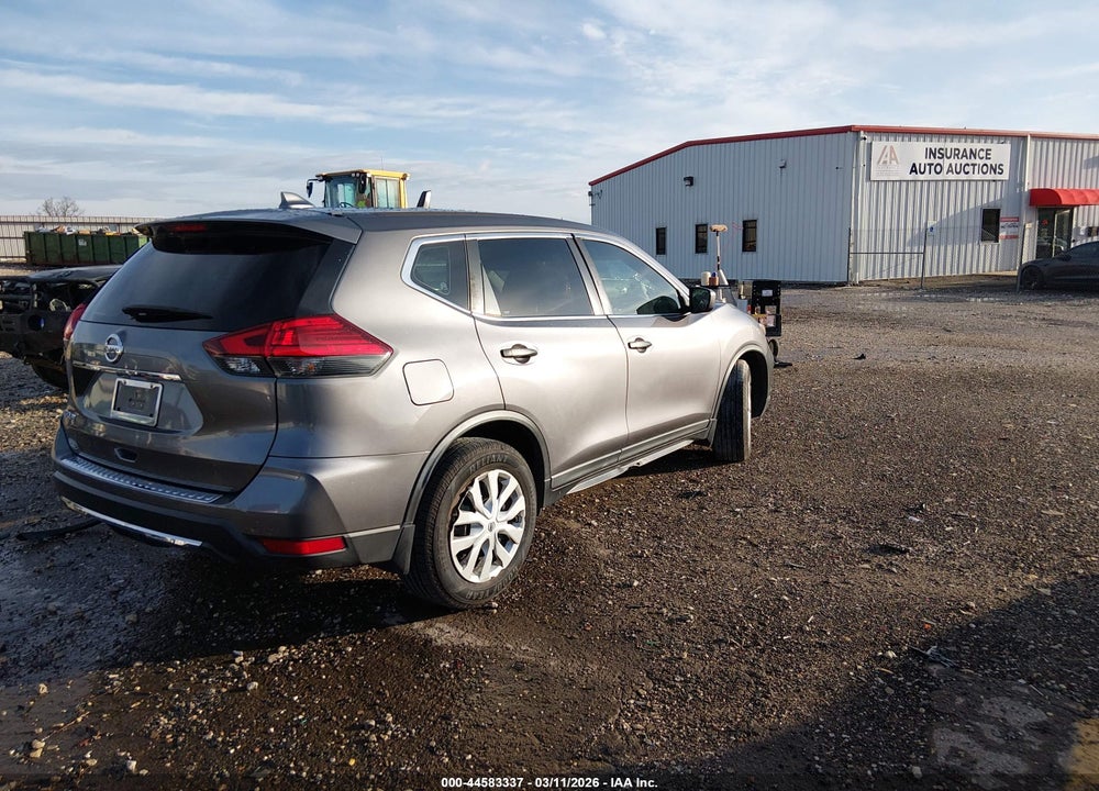 2017 NISSAN ROGUE S VIN: JN8AT2MT8HW382786