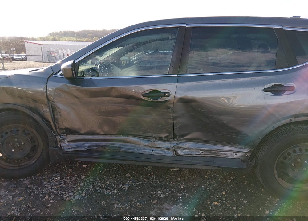 2017 NISSAN ROGUE S VIN: JN8AT2MT8HW382786