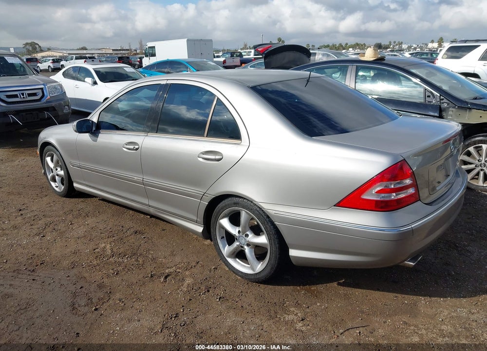2006 MERCEDES-BENZ C 230 SPORT VIN: WDBRF52H86A832855