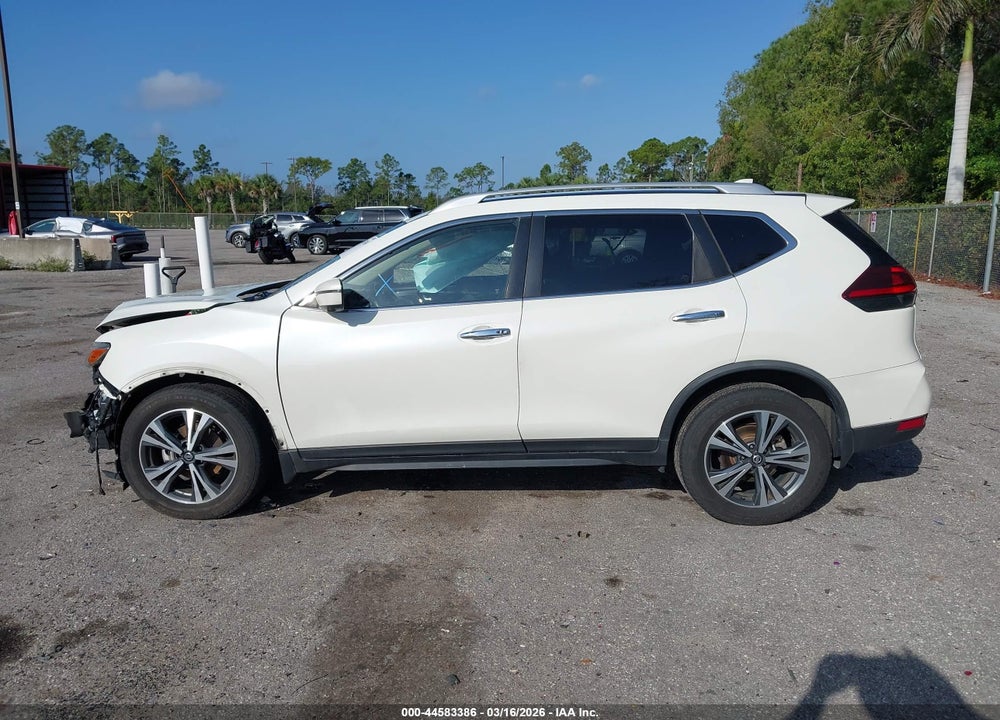 2019 NISSAN ROGUE SV VIN: JN8AT2MT8KW258072
