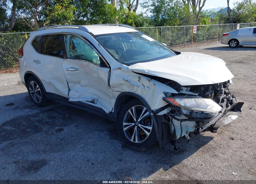 2019 NISSAN ROGUE SV VIN: JN8AT2MT8KW258072