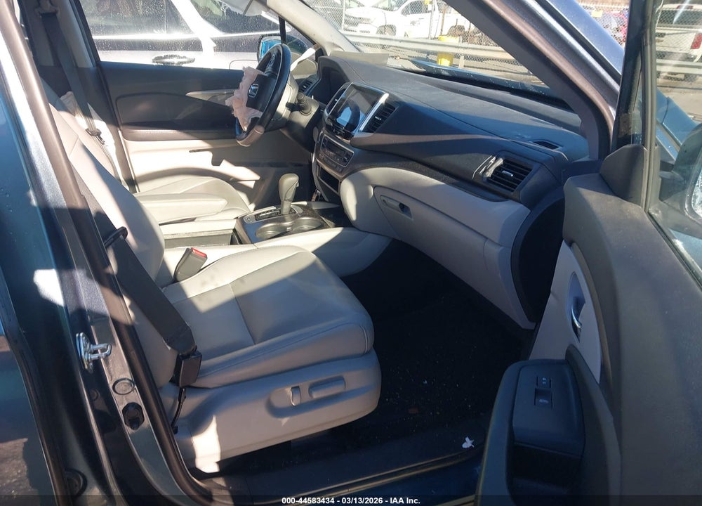 2017 HONDA PILOT EX-L VIN: 5FNYF6H57HB091902