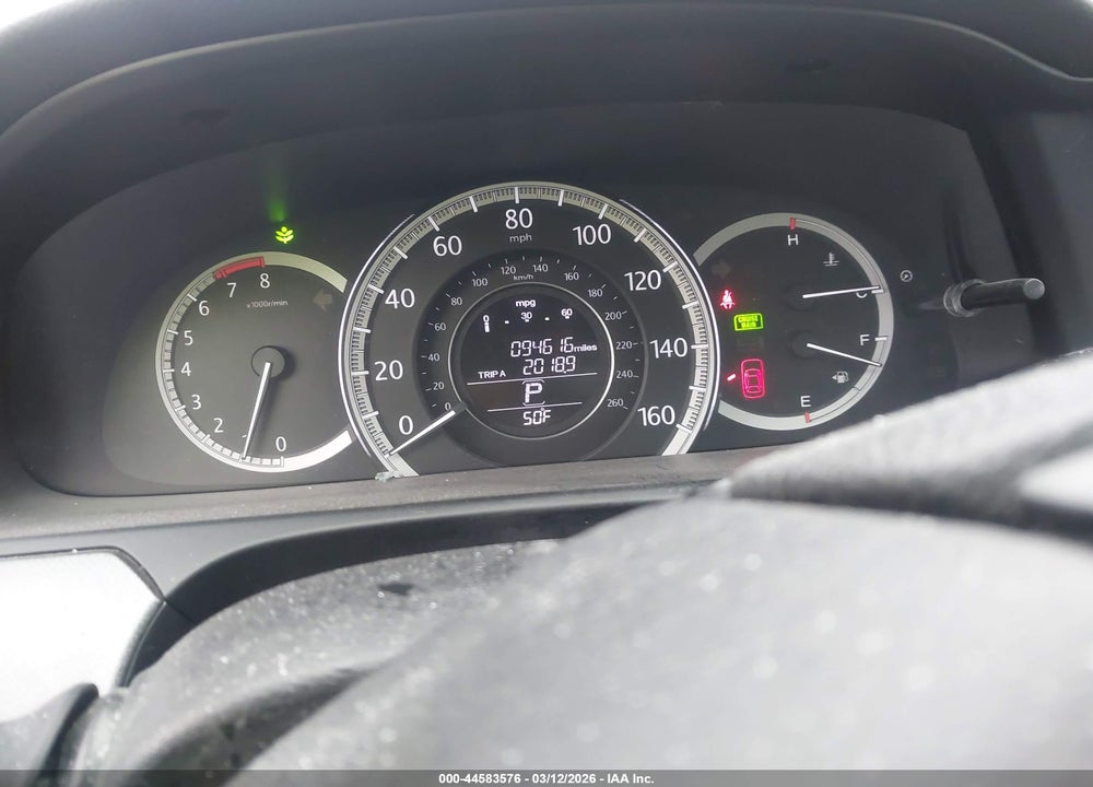 2015 HONDA ACCORD LX VIN: 1HGCR2F35FA217452