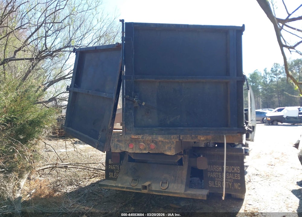 2006 GMC C5500 VIN: 1GDE5C1256F402140