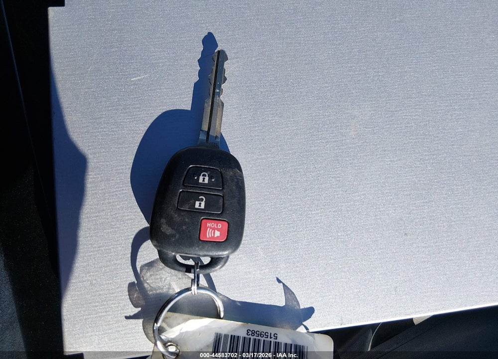 2016 TOYOTA PRIUS C PERSONA SERIES VIN: JTDKDTB39G1117005