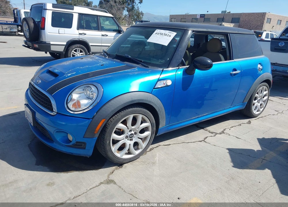 2007 MINI COOPER S VIN: WMWMF73517TT85039
