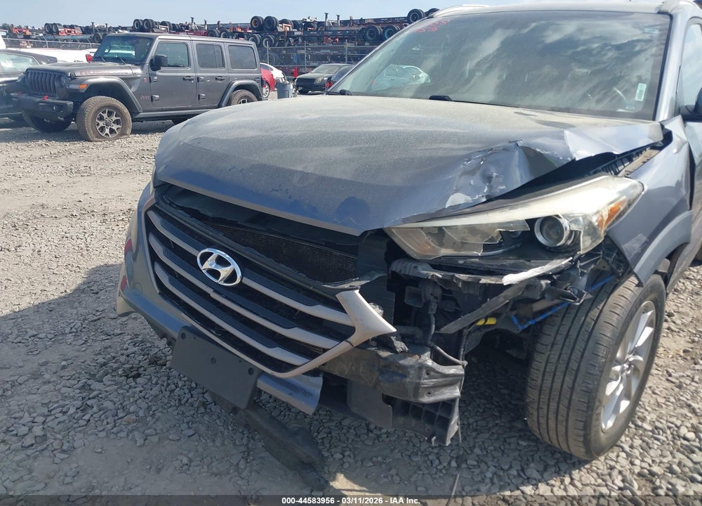 2016 HYUNDAI TUCSON SE VIN: KM8J33A48GU189249