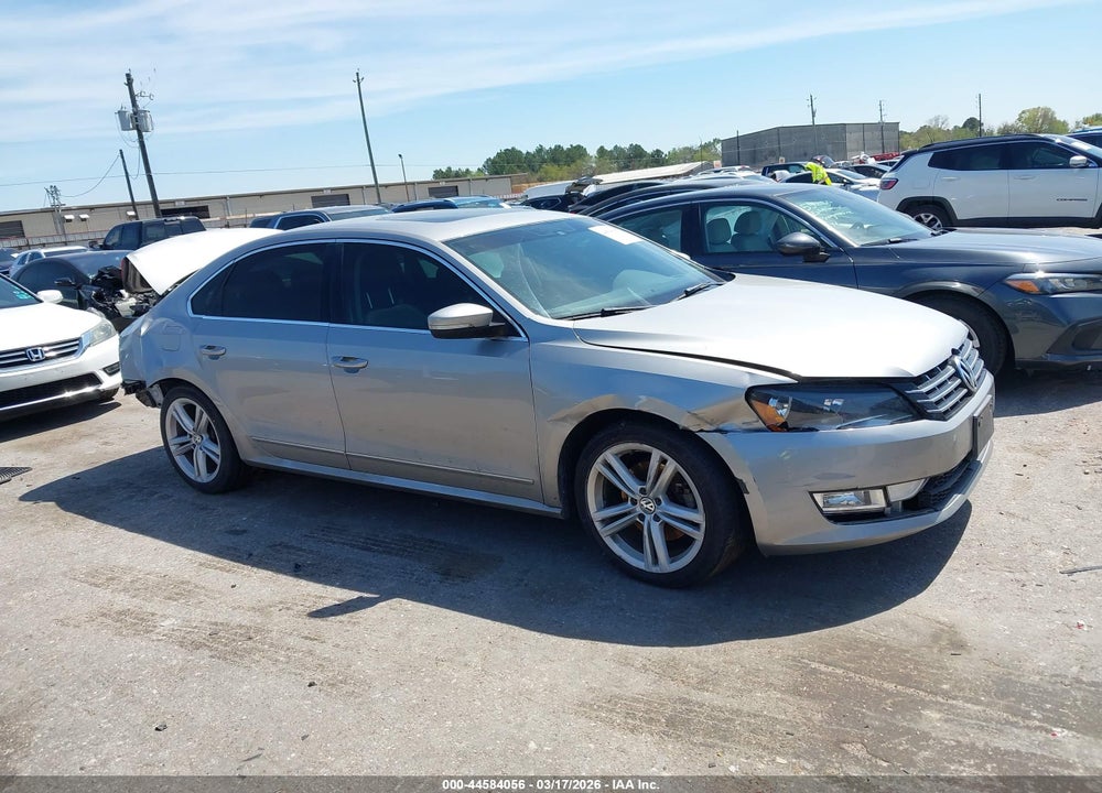 2014 VOLKSWAGEN PASSAT 2.0L TDI SEL PREMIUM VIN: 1VWCN7A35EC088031