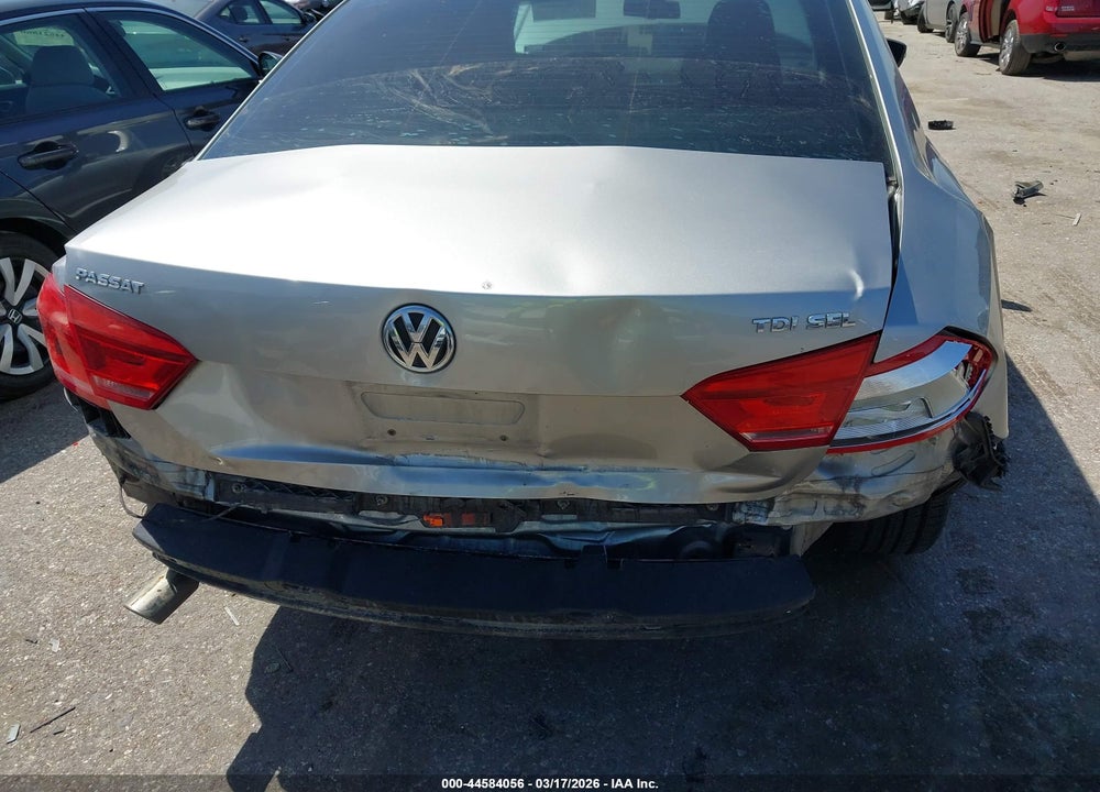 2014 VOLKSWAGEN PASSAT 2.0L TDI SEL PREMIUM VIN: 1VWCN7A35EC088031
