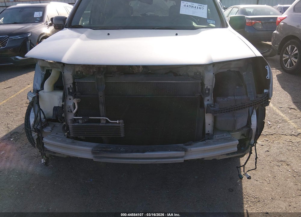 2011 HONDA PILOT EX-L VIN: 5FNYF3H69BB041338