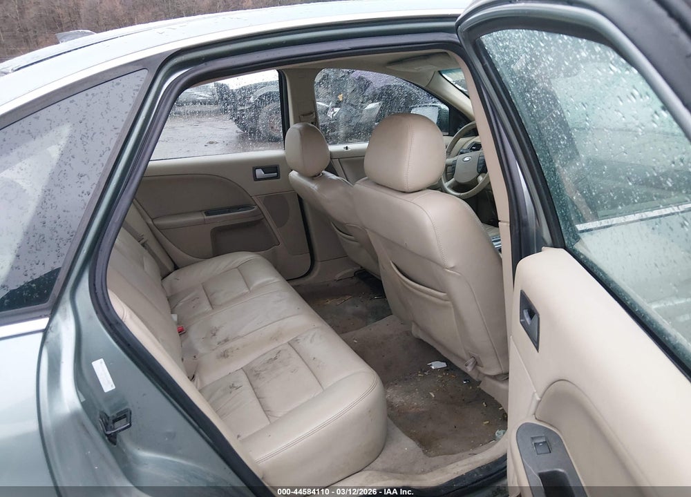 2007 FORD FIVE HUNDRED SEL VIN: 1FAFP27187G122564