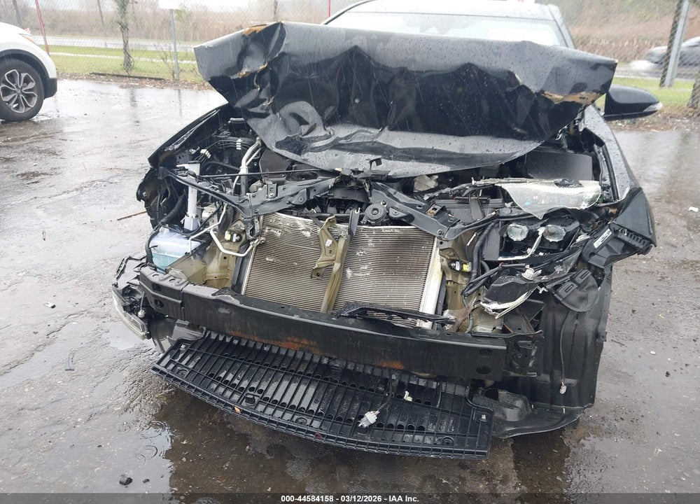 2019 TOYOTA COROLLA SE VIN: 5YFBURHE1KP899638