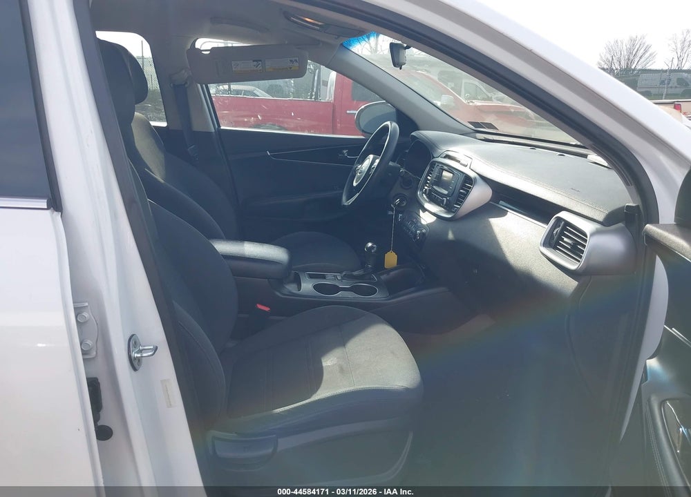 2017 KIA SORENTO 3.3L LX VIN: 5XYPGDA59HG208489