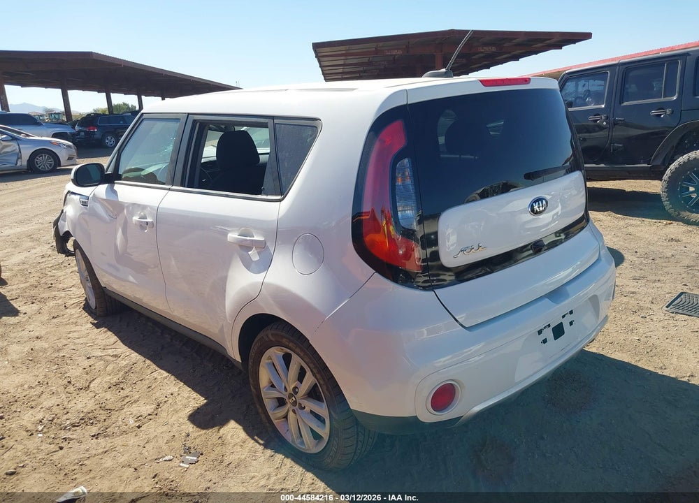 2018 KIA SOUL + VIN: KNDJP3A56J7528694