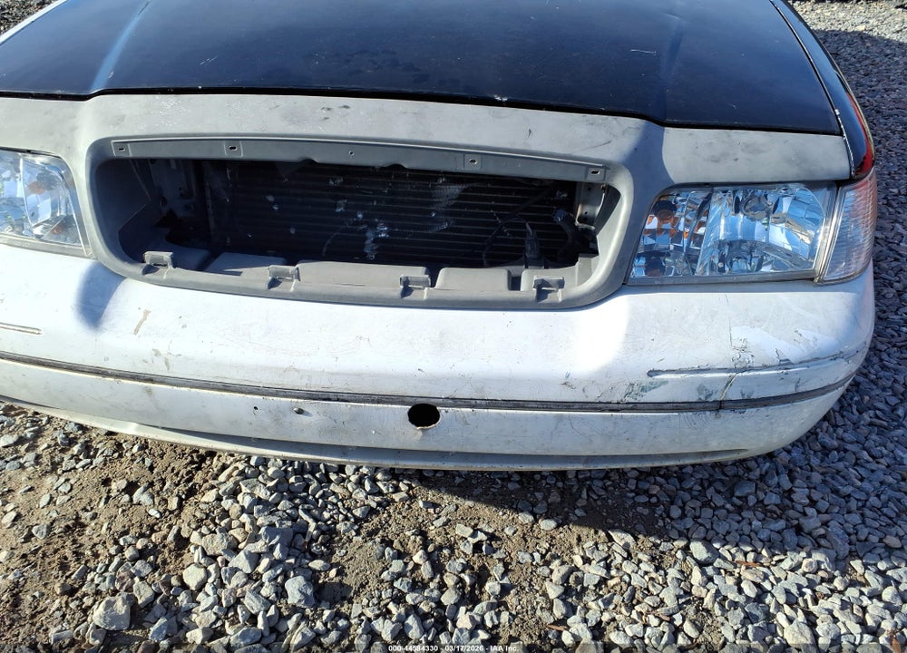 2003 FORD CROWN VICTORIA LX VIN: 2FAFP74W03X165975