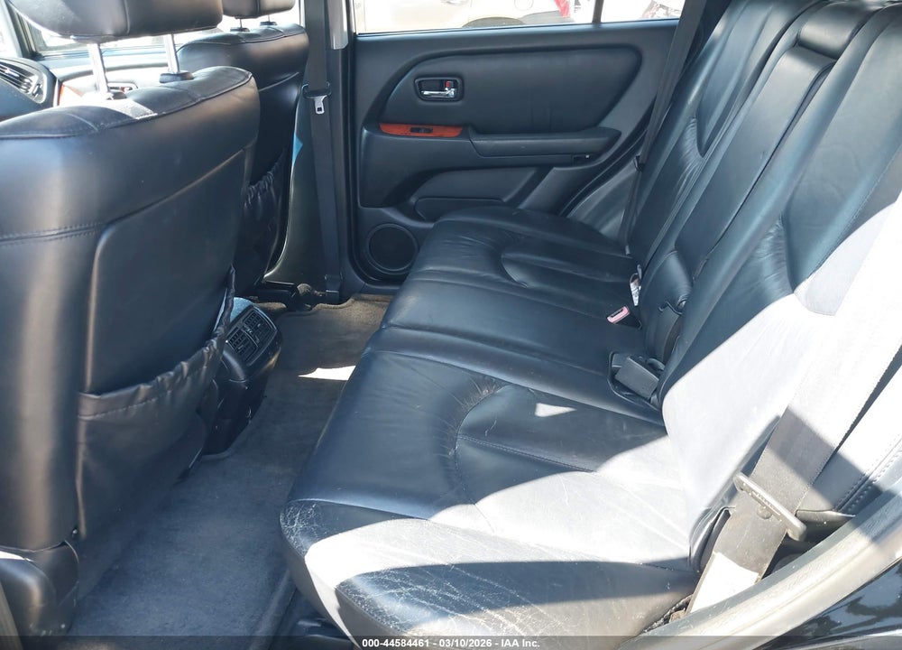 2002 LEXUS RX 300 VIN: JTJHF10U520244902