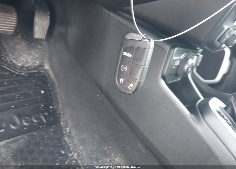 2018 JEEP RENEGADE LATITUDE 4X4 VIN: ZACCJBBB6JPH21178