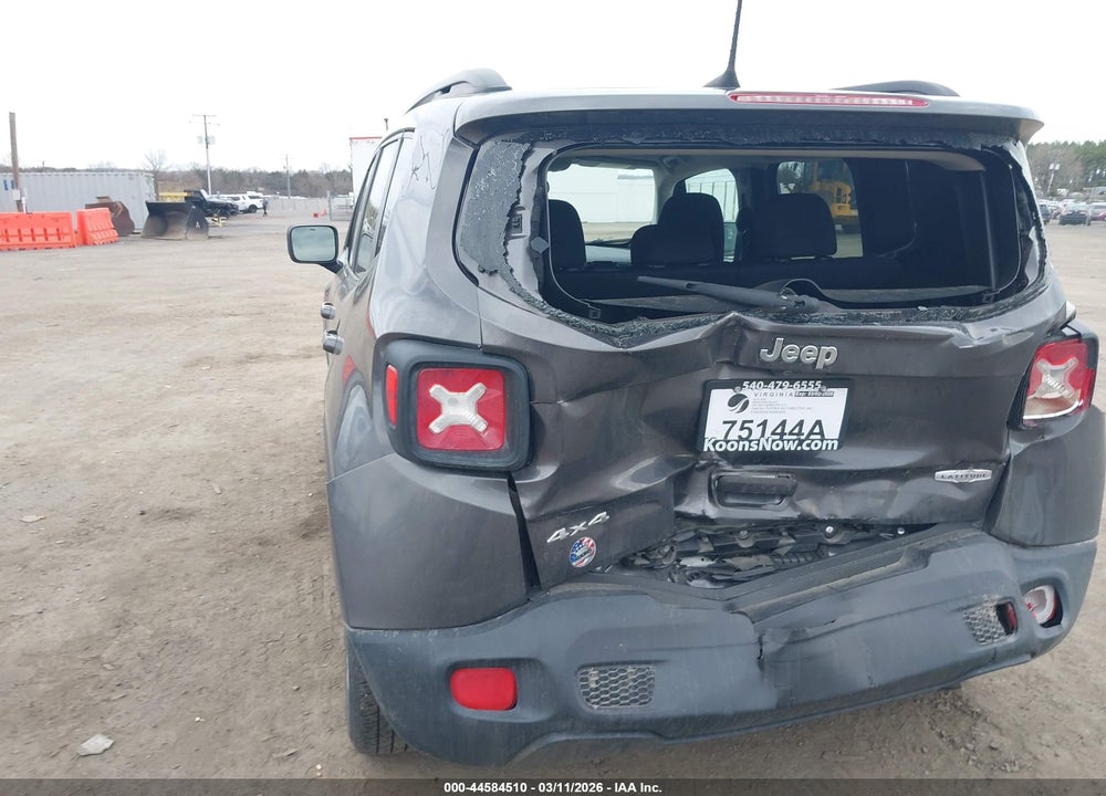 2018 JEEP RENEGADE LATITUDE 4X4 VIN: ZACCJBBB6JPH21178