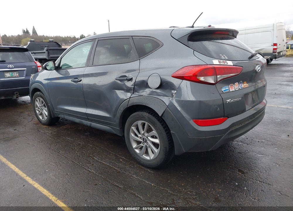 2017 HYUNDAI TUCSON SE VIN: KM8J23A44HU399447