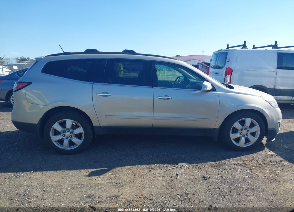 2017 CHEVROLET TRAVERSE 1LT VIN: 1GNKVGKD0HJ212316