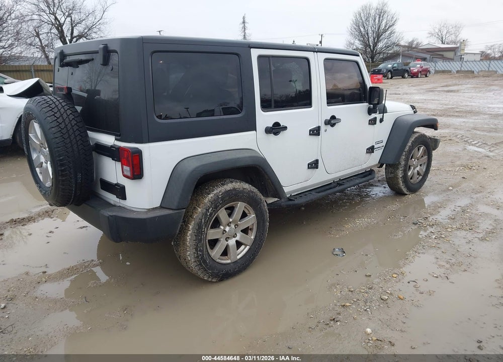 2014 JEEP WRANGLER UNLIMITED SPORT VIN: 1C4BJWDG0EL163687