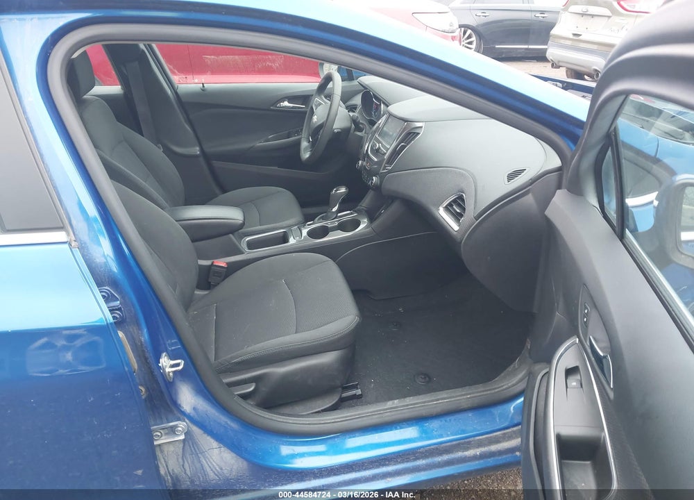 2017 CHEVROLET CRUZE LT AUTO VIN: 1G1BE5SM8H7109986