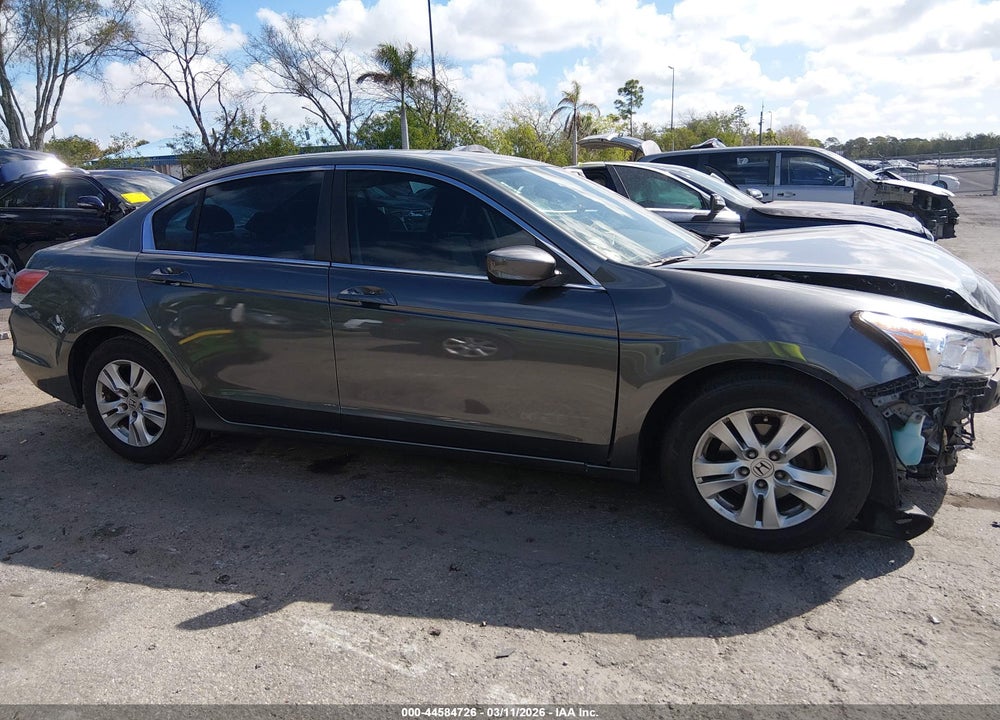 2010 HONDA ACCORD 2.4 LX-P VIN: 1HGCP2F40AA120313