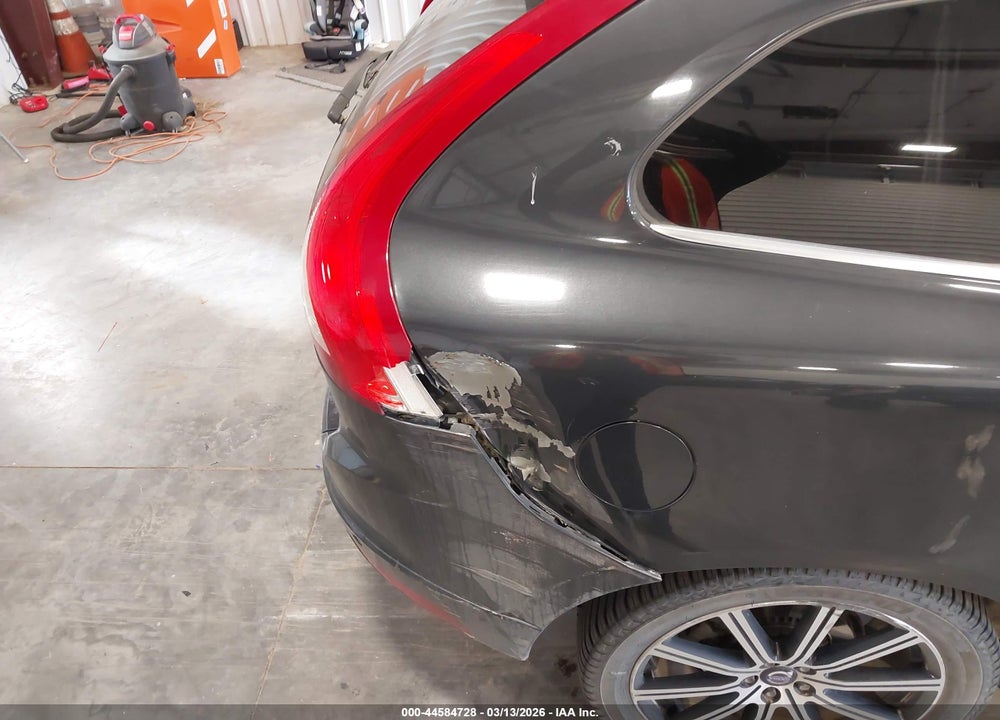2015 VOLVO XC60 T5 PREMIER VIN: YV440MDK9F2702719