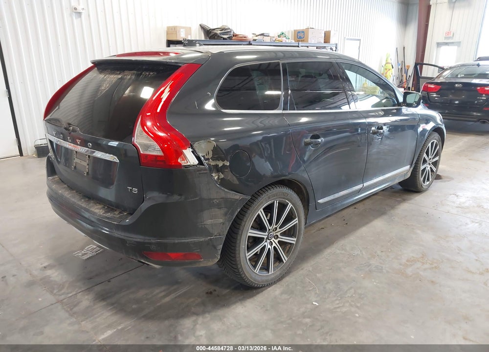 2015 VOLVO XC60 T5 PREMIER VIN: YV440MDK9F2702719