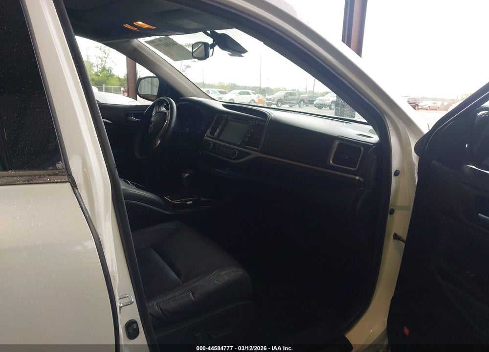 2014 TOYOTA HIGHLANDER LIMITED PLATINUM V6 VIN: 5TDYKRFHXES026205