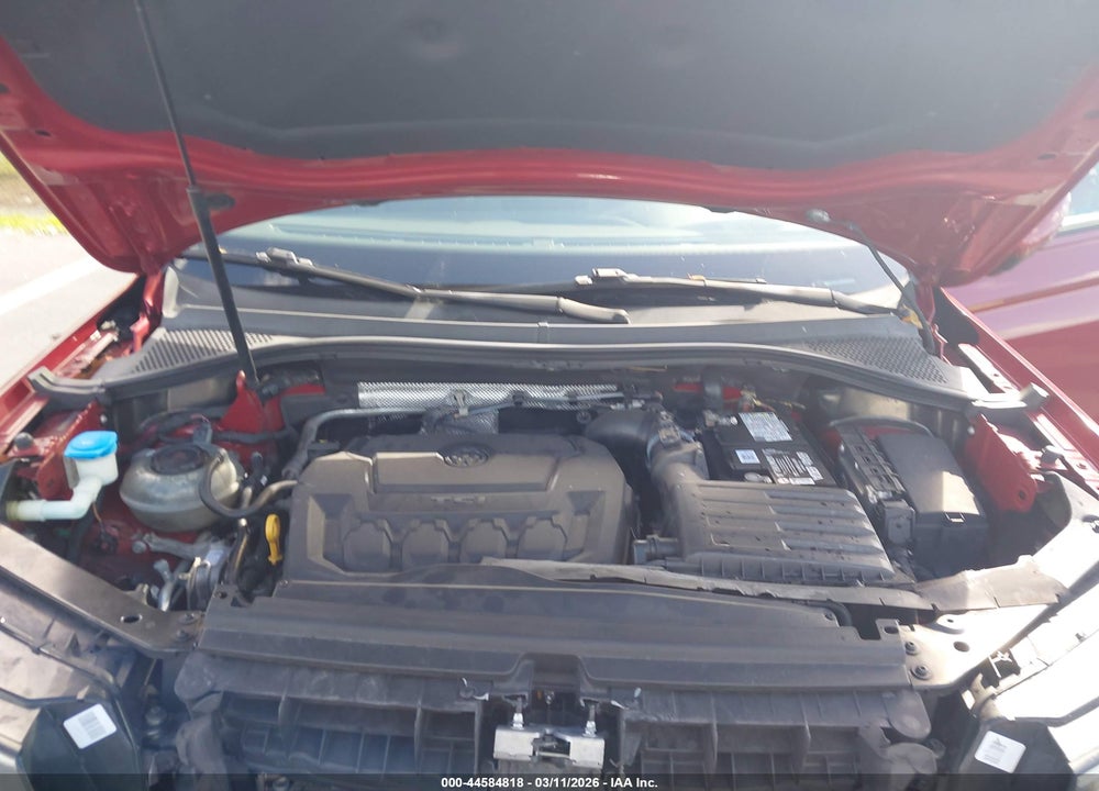 2018 VOLKSWAGEN TIGUAN 2.0T S VIN: 3VV1B7AXXJM208423