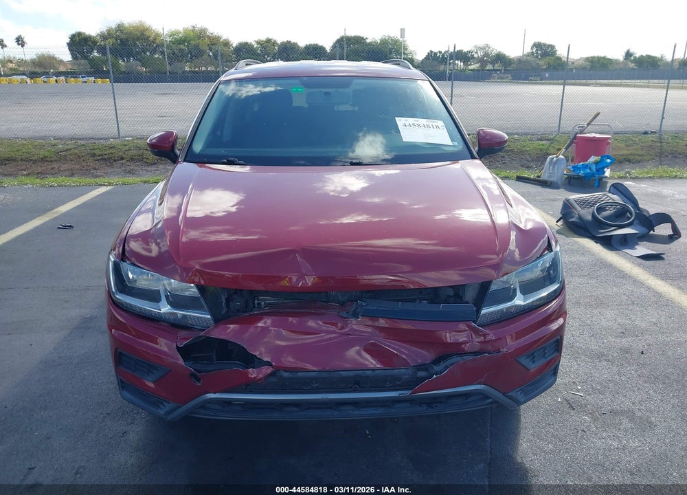 2018 VOLKSWAGEN TIGUAN 2.0T S VIN: 3VV1B7AXXJM208423