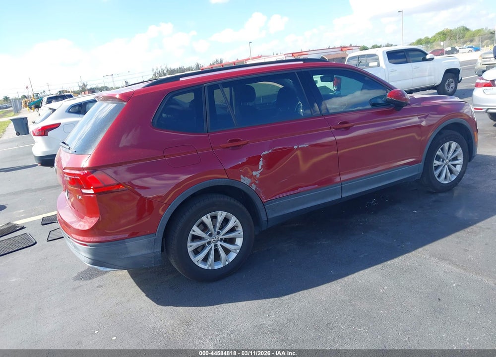 2018 VOLKSWAGEN TIGUAN 2.0T S VIN: 3VV1B7AXXJM208423