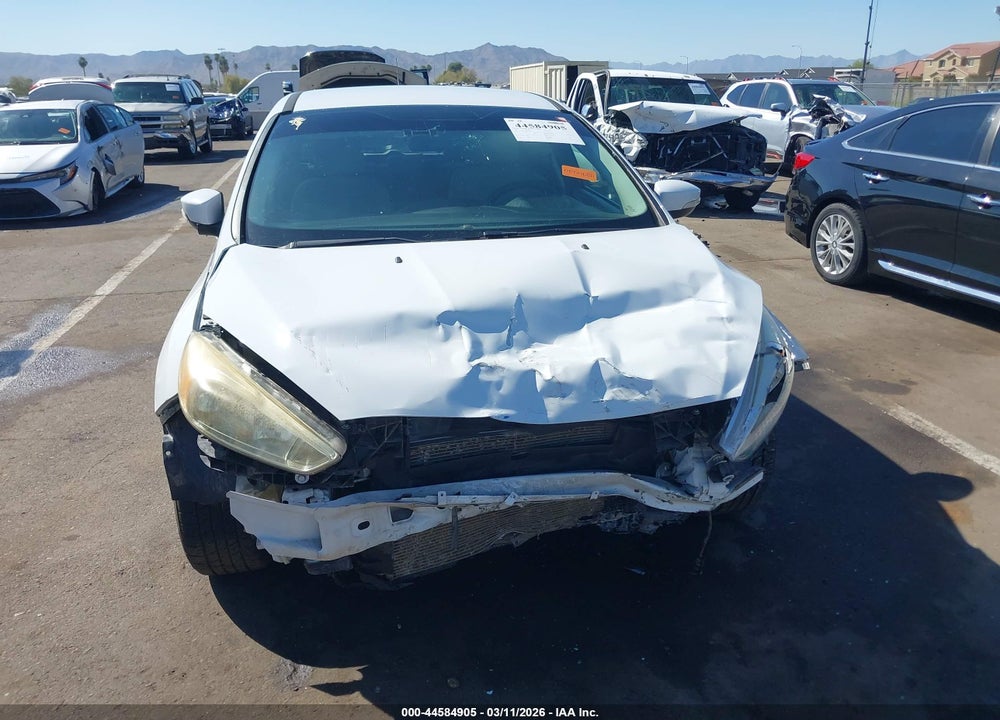 2016 FORD FOCUS SE VIN: 1FADP3K25GL380271