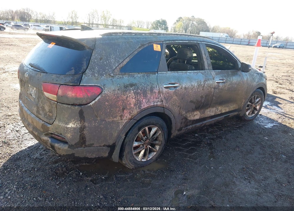 2018 KIA SORENTO 2.4L LX VIN: 5XYPG4A32JG398401
