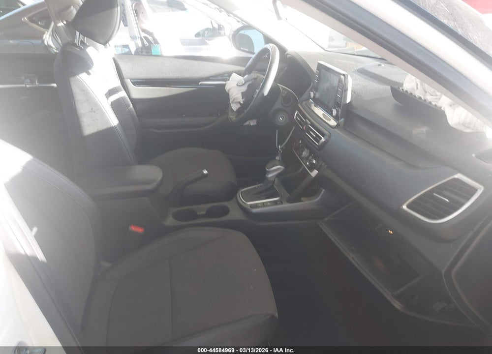2021 KIA SELTOS S TURBO VIN: KNDEUCA20M7199558
