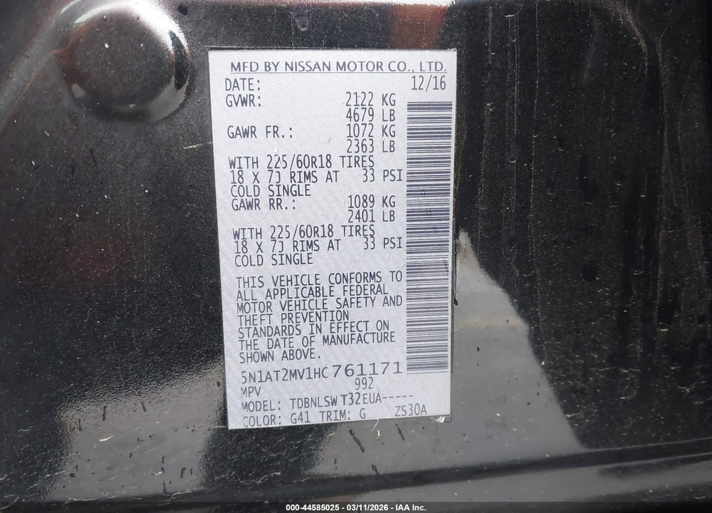 2017 NISSAN ROGUE SL VIN: 5N1AT2MV1HC761171