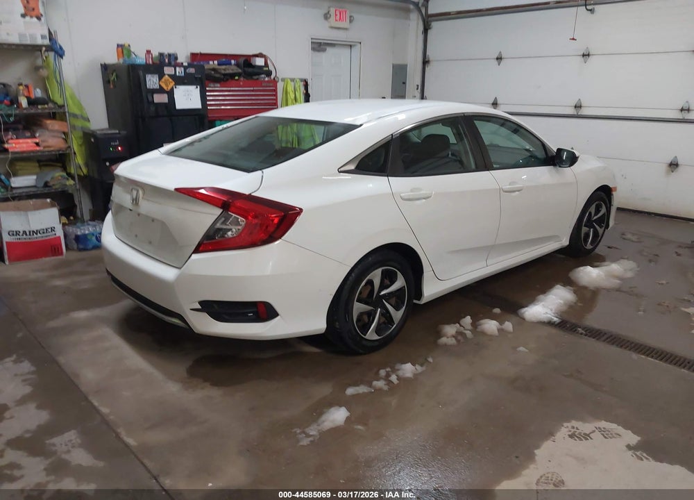 2019 HONDA CIVIC LX VIN: 19XFC2F6XKE027614