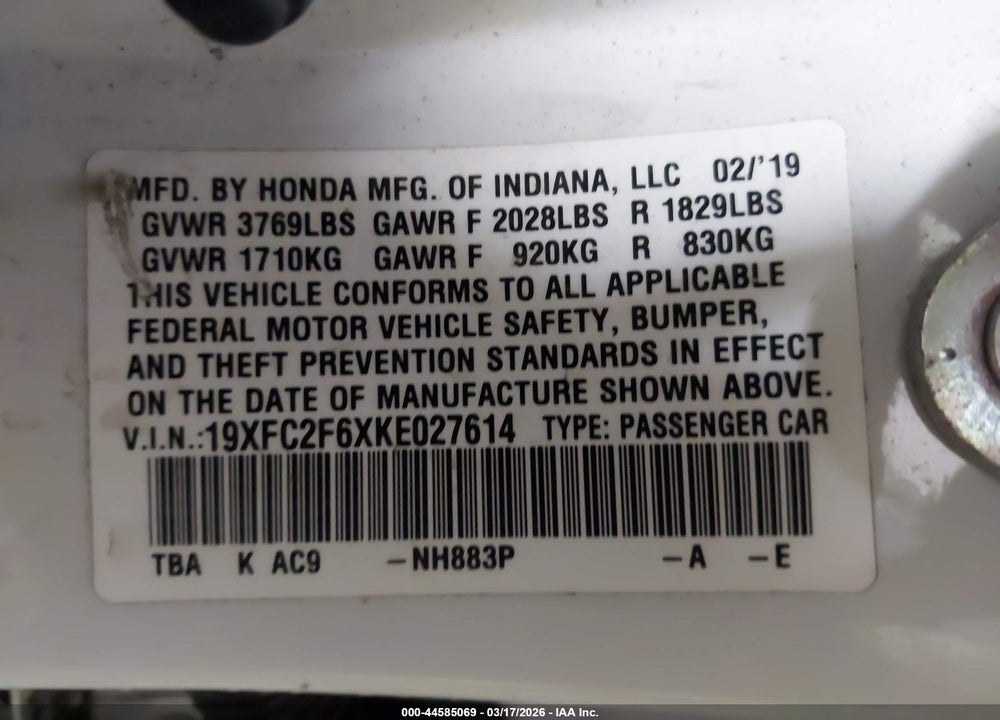 2019 HONDA CIVIC LX VIN: 19XFC2F6XKE027614