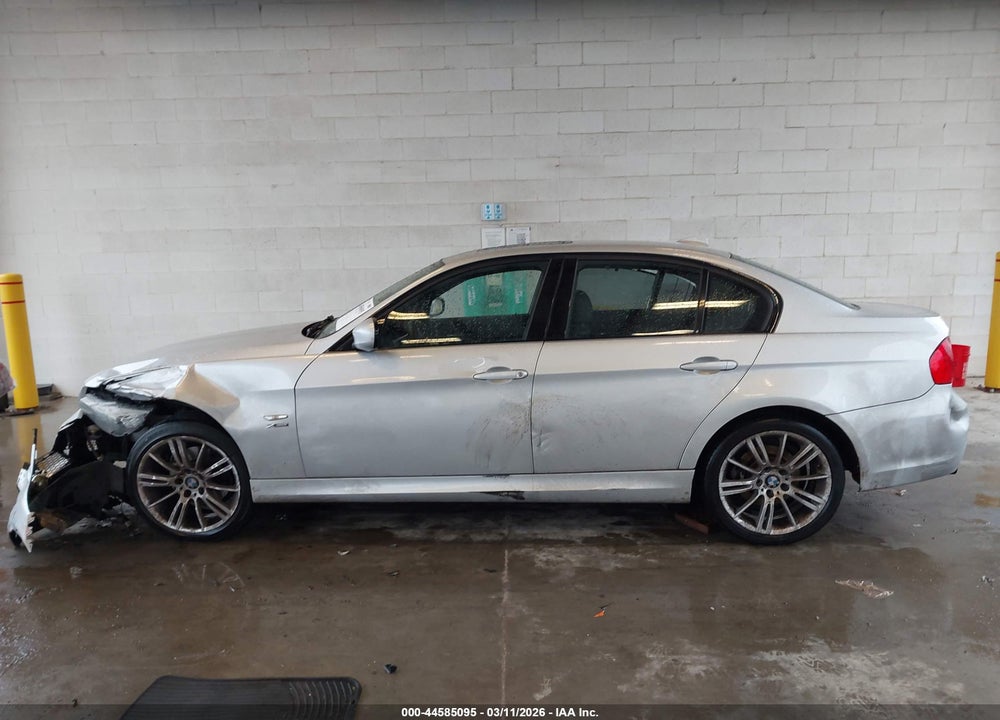 2011 BMW 328I XDRIVE VIN: WBAPK5C57BA993889