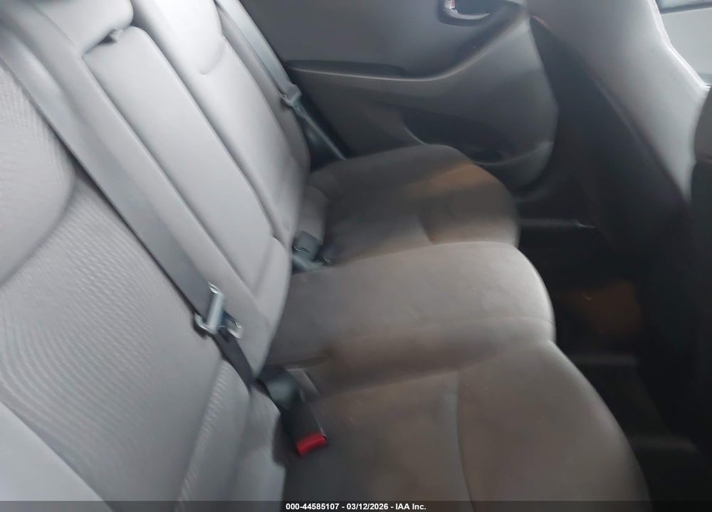 2014 HYUNDAI ELANTRA SE VIN: 5NPDH4AE1EH485111