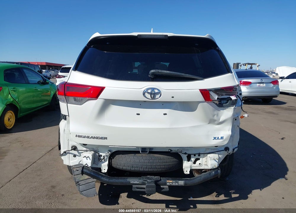 2017 TOYOTA HIGHLANDER XLE VIN: 5TDKZRFH9HS522084