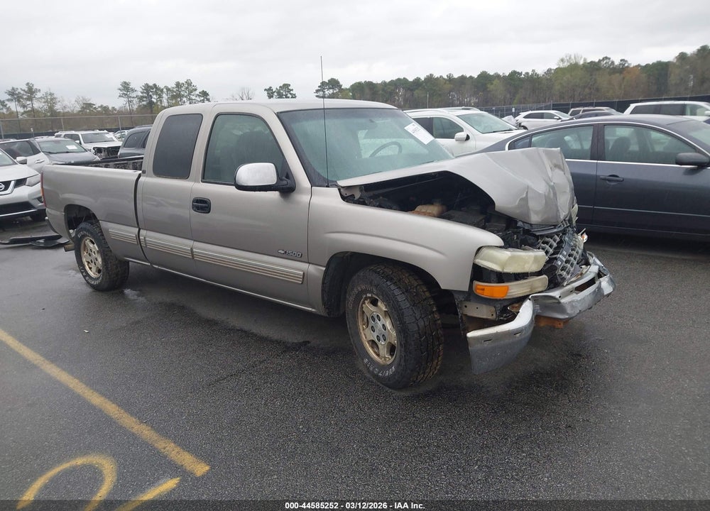 2000 CHEVROLET SILVERADO 1500 LS VIN: 2GCEC19T5Y1145714