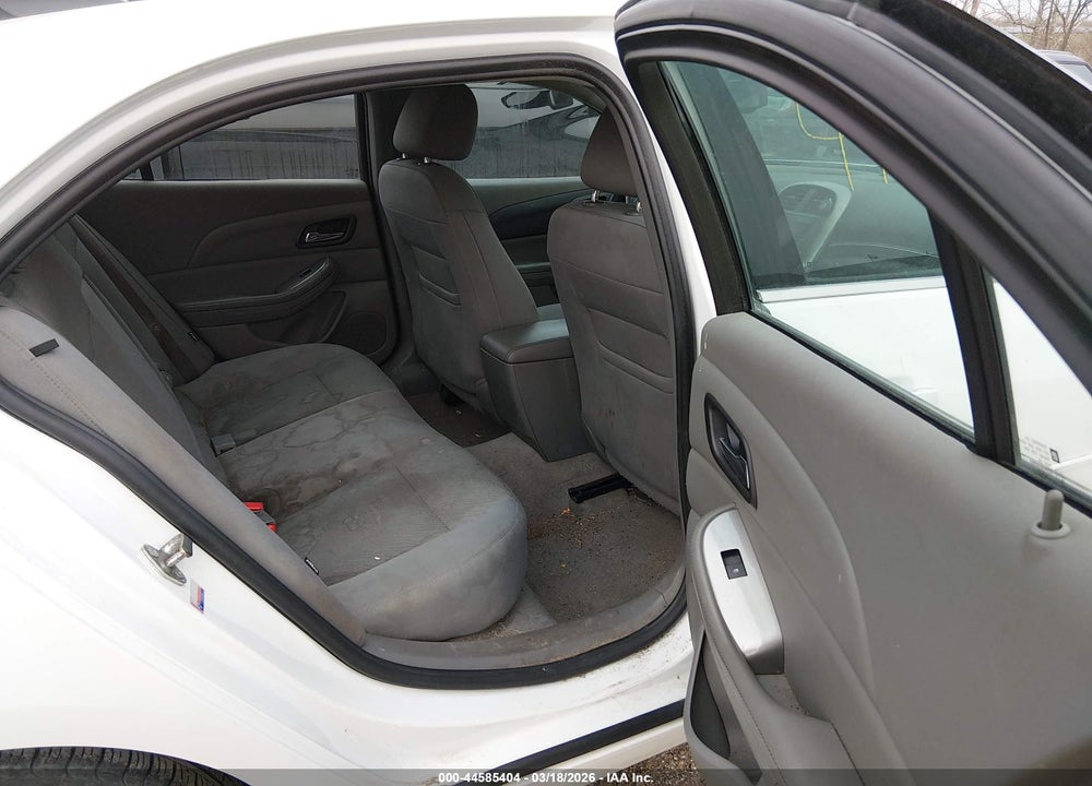 2015 CHEVROLET MALIBU LS VIN: 1G11B5SL7FU152600