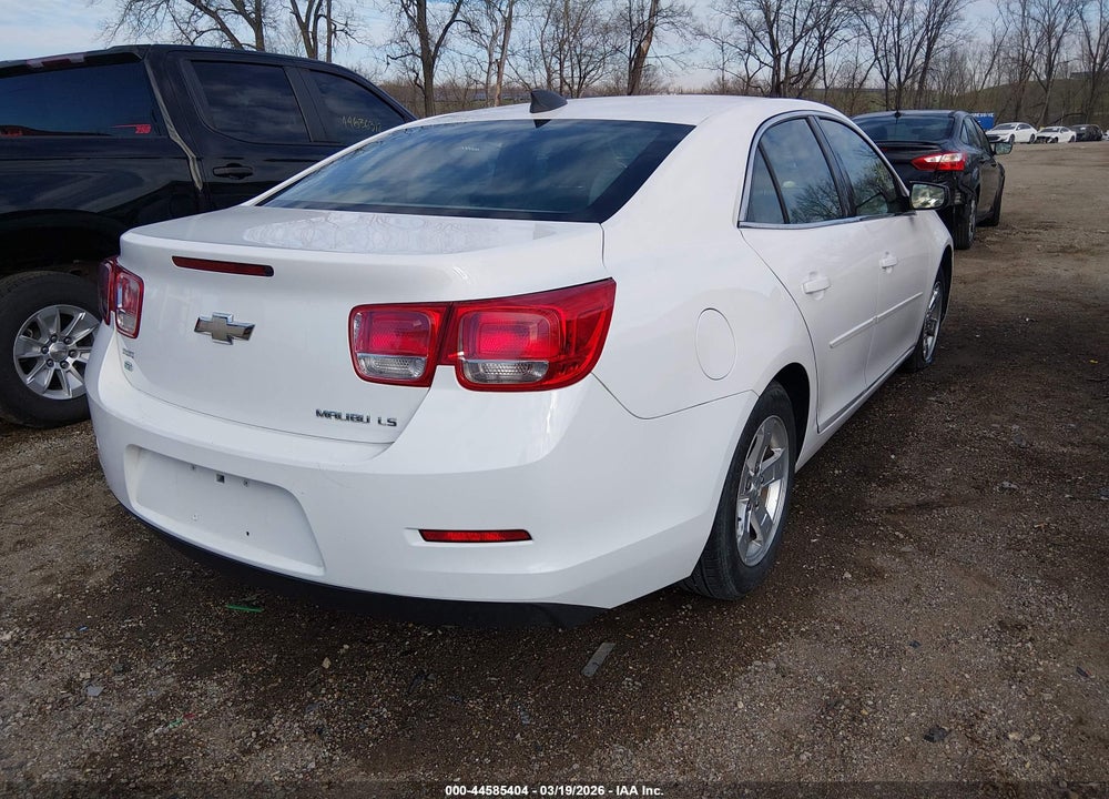 2015 CHEVROLET MALIBU LS VIN: 1G11B5SL7FU152600