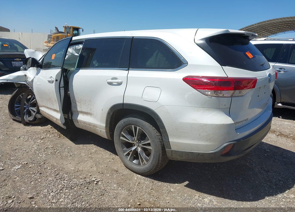 2017 TOYOTA HIGHLANDER LE VIN: 5TDZARFH5HS027676